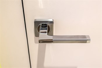 Ручка дверная "Рим" на 02 розетке - фото 80484