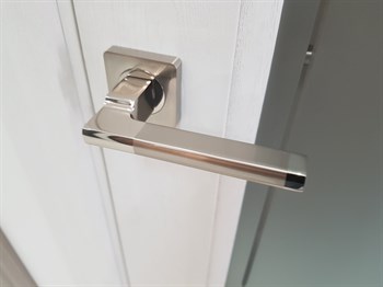 Ручка дверная "Рим" на 02 розетке - фото 80487