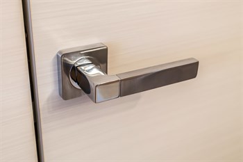 Ручка дверная "Милан" на 02 розетке - фото 80561