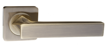 Ручка дверная "Равенна" на 02 розетке - фото 80796