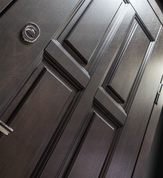 Входная дверь Лондон 01 - Беленый дуб, стекло черное - фото 103979